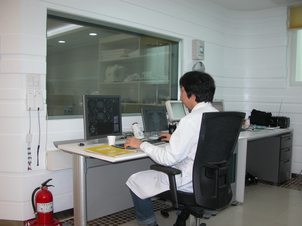 120320_hyundaerad155433.JPG